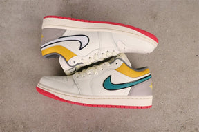 Jordan 1 Low Premium Lace Toggle