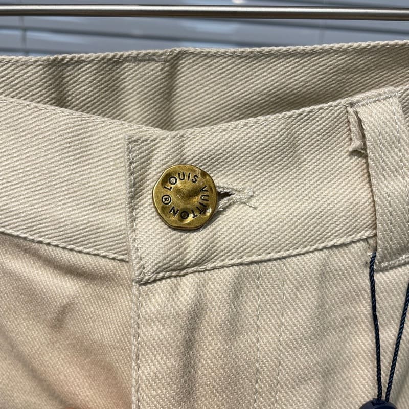 Pronta Entrega - Calça Louis Vuitton Monogram Workwear Carpenter Cream