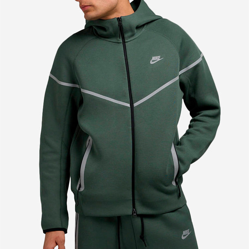 Conjunto Nike Tech Fleece Verde (Reflective)