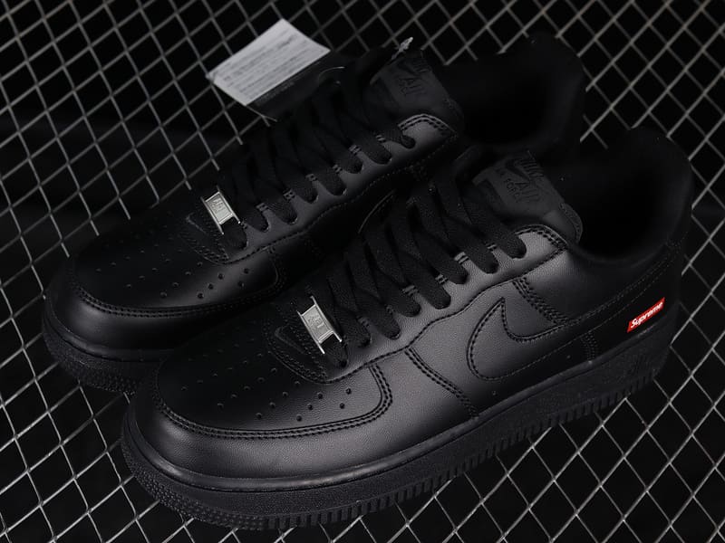 Air Force x Supreme Black