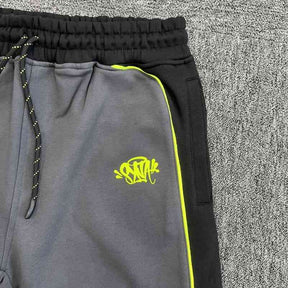 Conjunto Synaworld Pipe Hoodie & Shorts Cinza